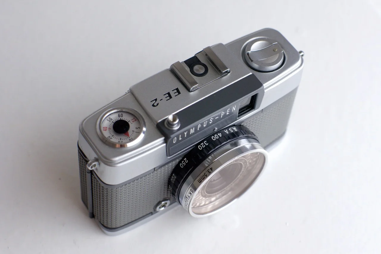 Olympus Pen EE-2 Half Frame Point and Shoot 35mm Film Camera with